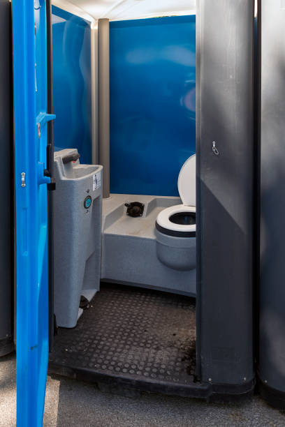 Best Portable bathroom rental  in Cedar Hill, MO